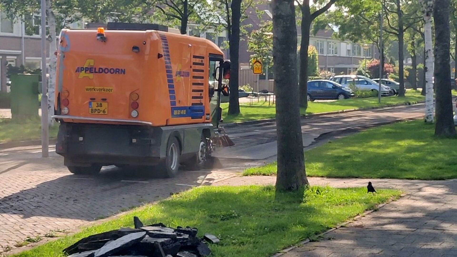 Foto: bezemwagen wegwerk.jpg